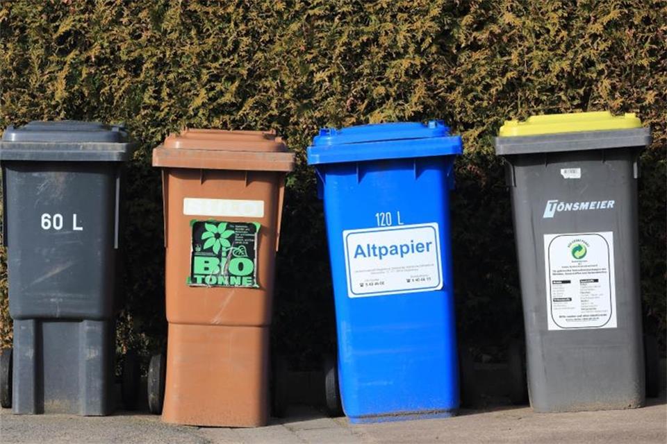 Die Müllabfuhr wird in Raesfeld günstiger.