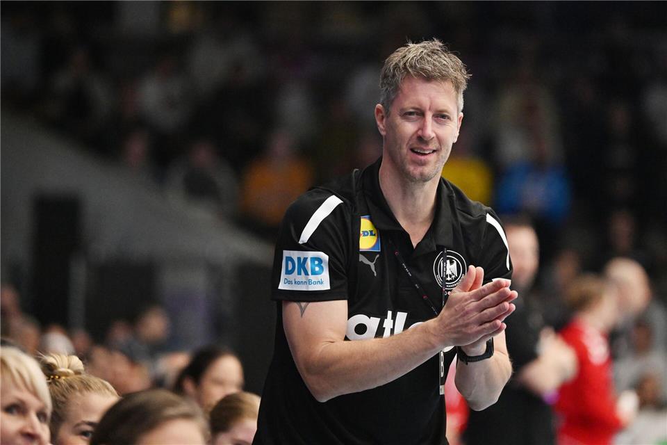 Die Mutter von Handball-Bundestrainer Markus Gaugisch steht plötzlich im Rampenlicht. Marijan Murat/dpa