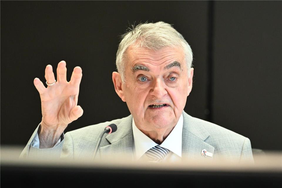 Die NRW-Behörden prüfen strengere Maßnahmen gegen islamistische Gefährder. Federico Gambarini/dpa