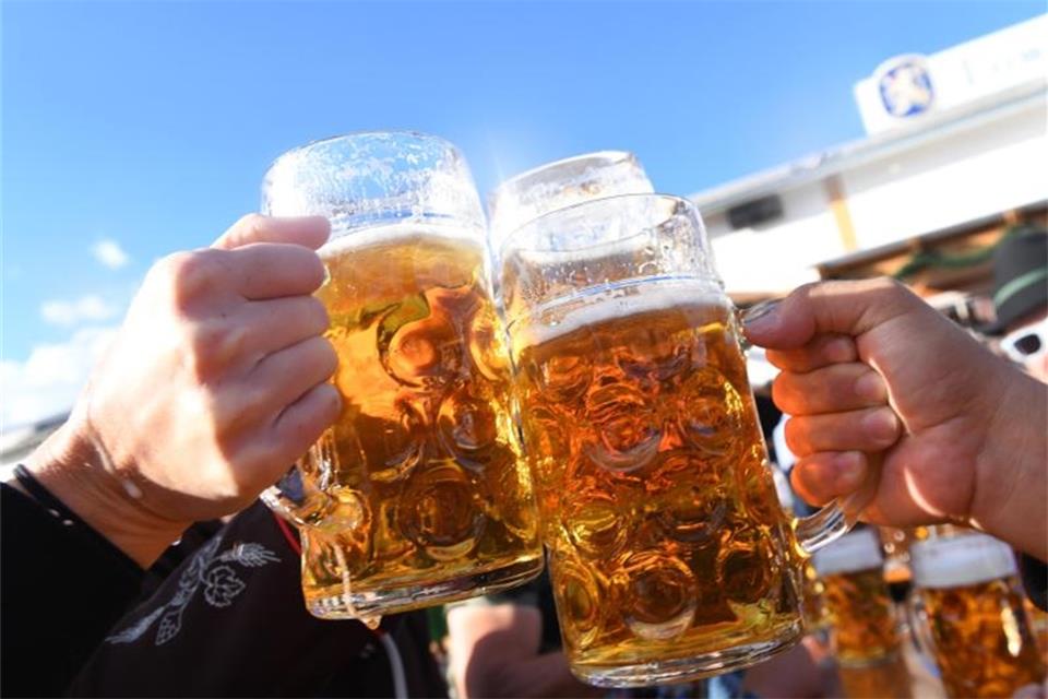 Die Nachfrage nach alkoholischen Getränken ist in der Coronavirus-Pandemie gestiegen.