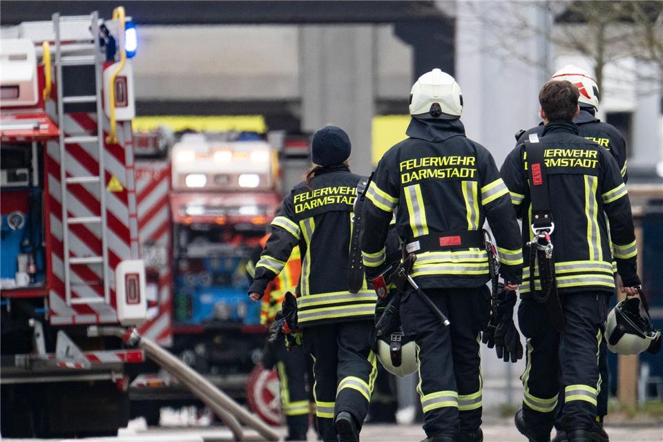 Die Nachlöscharbeiten dauerten bis zum Freitag an.Boris Roessler/dpa