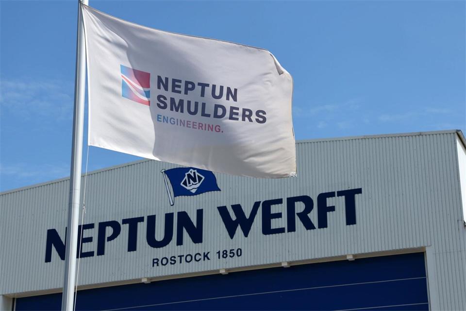 Die Neptun Werft ist einer von mehreren Standorten der maritimen Industrie in MV (Archivbild)Bernd Wüstneck/dpa