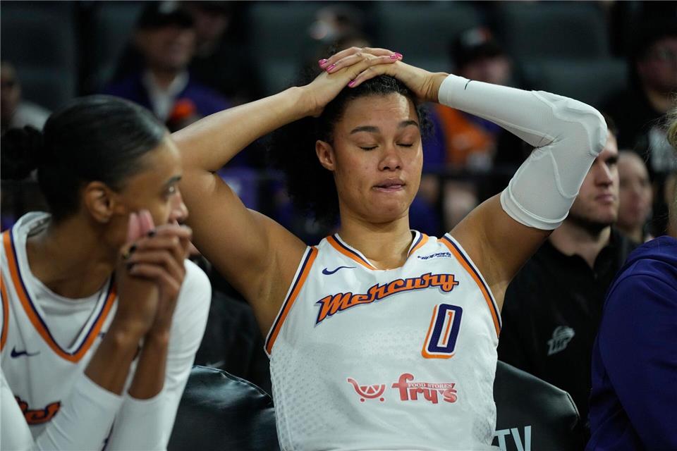 Frust ist da, Hoffnung auch: Saballys schwierige WNBA-Finals Die Niederlagen in Las Vegas ärgerten Satou Sabally gewaltig. (Archivbild)John Locher/AP/dpa