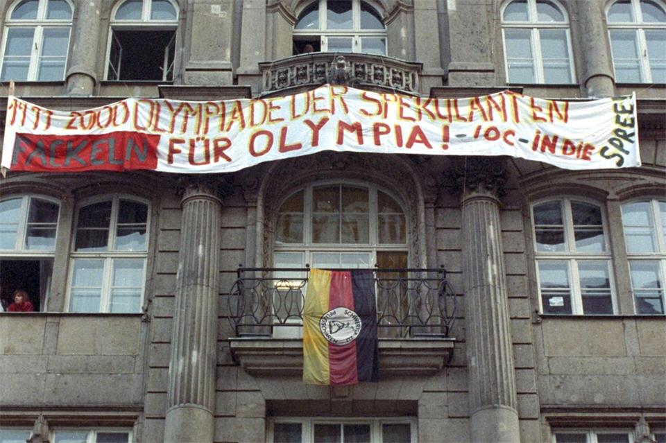 Die Olympiagegner zeigten Flagge. (Archivbild)picture alliance / ZB