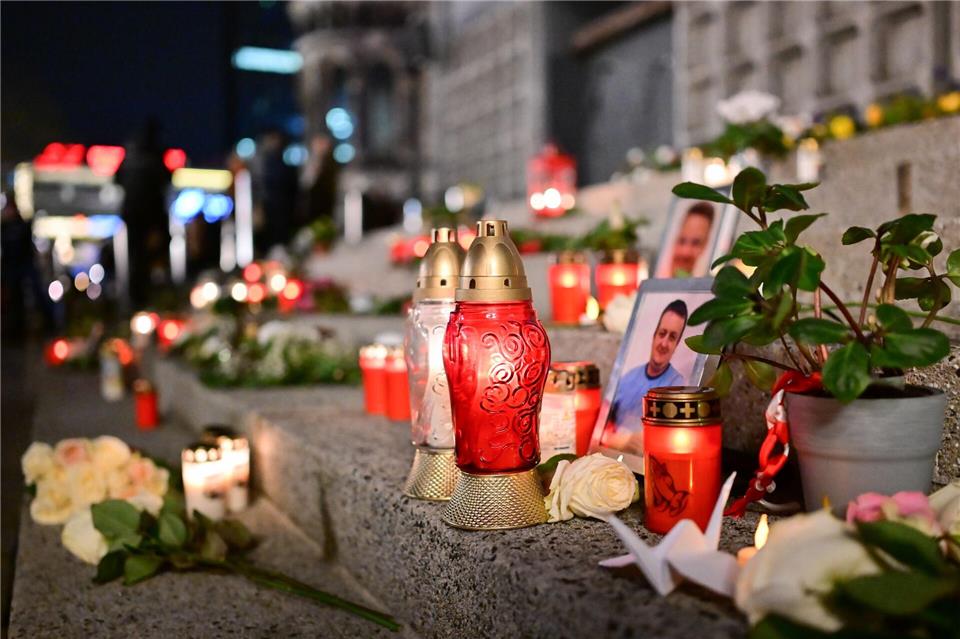 Die Opfer des Terroranschlags auf den Weihnachtsmarkt am Breitscheidplatz sind unvergessen.Sebastian Christoph Gollnow/dpa