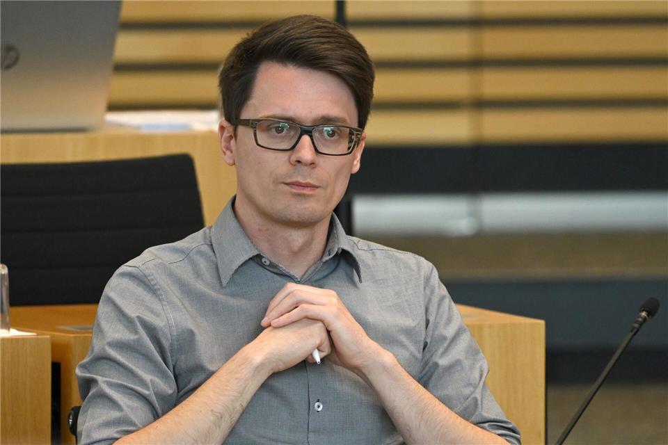 Die Opposition sieht den Thüringer Haushaltsentwurf kritisch. (Archivbild)Martin Schutt/dpa
