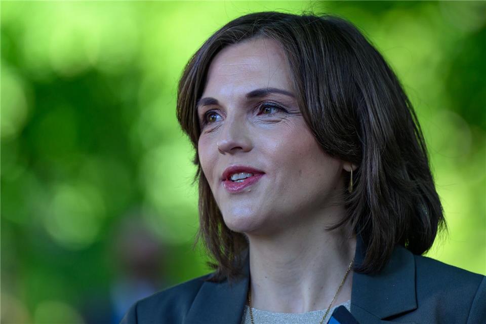 Die Ostbeauftragte Elisabeth Kaiser (SPD) ehrte die Preisträger in Berlin. (Archivbild)Patrick Pleul/dpa