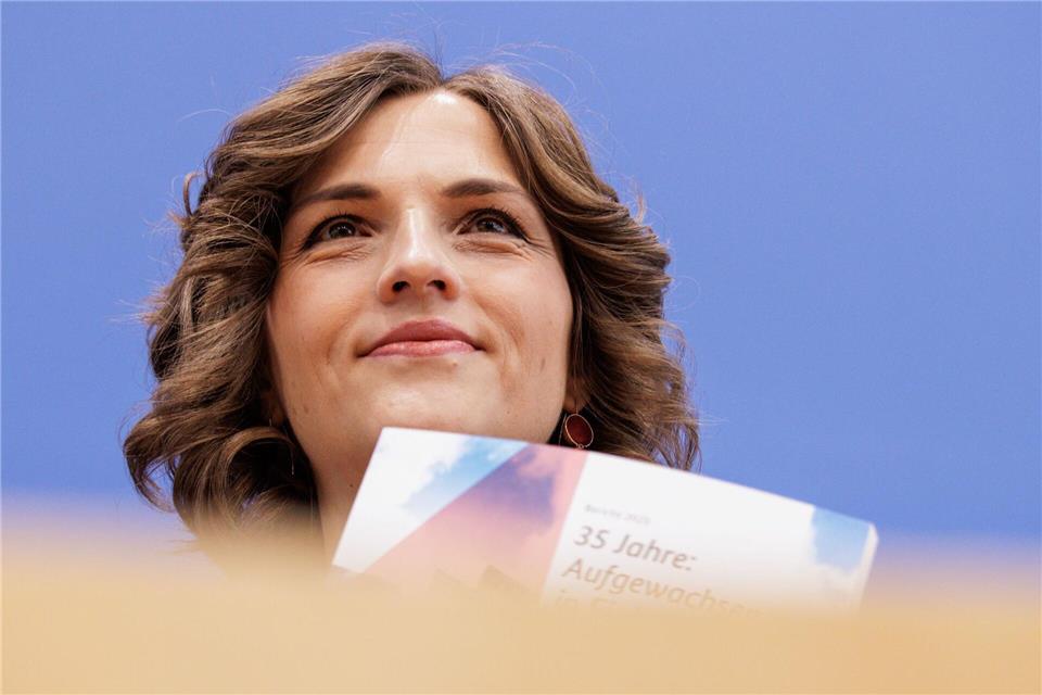 Die Ostbeauftragte Elisabeth Kaiser hat ihren ersten Jahresbericht vorgestellt. Carsten Koall/dpa