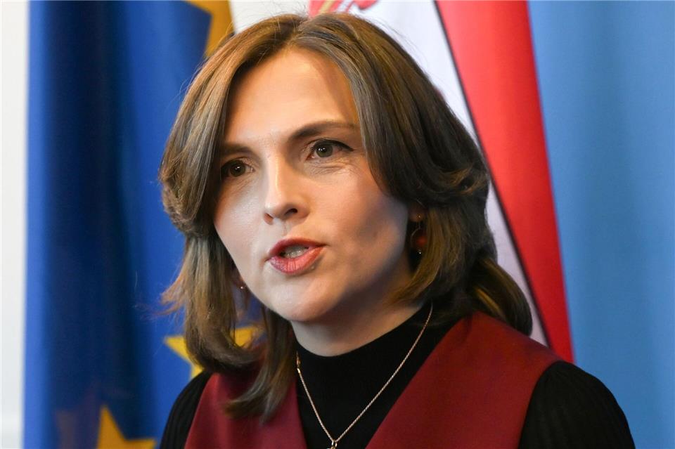 Die Ostbeauftragte der Bundesregierung, Elisabeth Kaiser, will sich beim Besuch der PCK-Raffinerie über den Übergang zu umweltfreundlicher Energie informieren (Archivbild). Lilli Förter/dpa