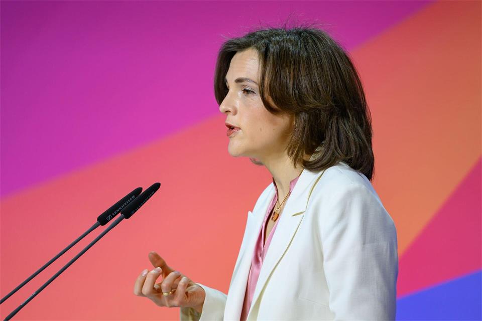 Die Ostbeauftragte der Bundesregierung, Elisabeth Kaiser, äußert sich zum Wahlerfolg der AfD in Sachsen-Anhalt. (Archivbild)Patrick Pleul/dpa