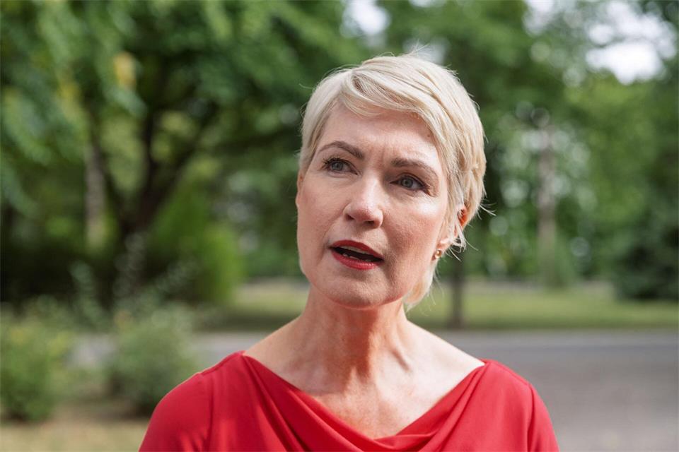 „Die Ostsee muss sauber bleiben“, fordert Mecklenburg-Vorpommerns Ministerpräsidentin Schwesig. (Archivbild)Markus Scholz/dpa