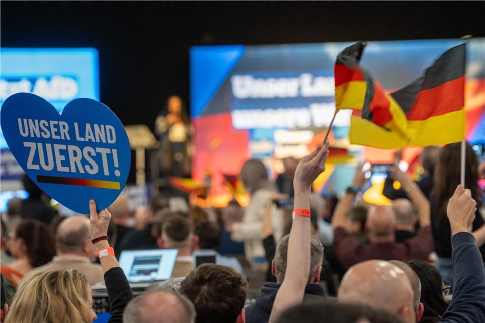 Die Partei will im Internet für Zustimmung mobilisieren. Harald Tittel/dpa