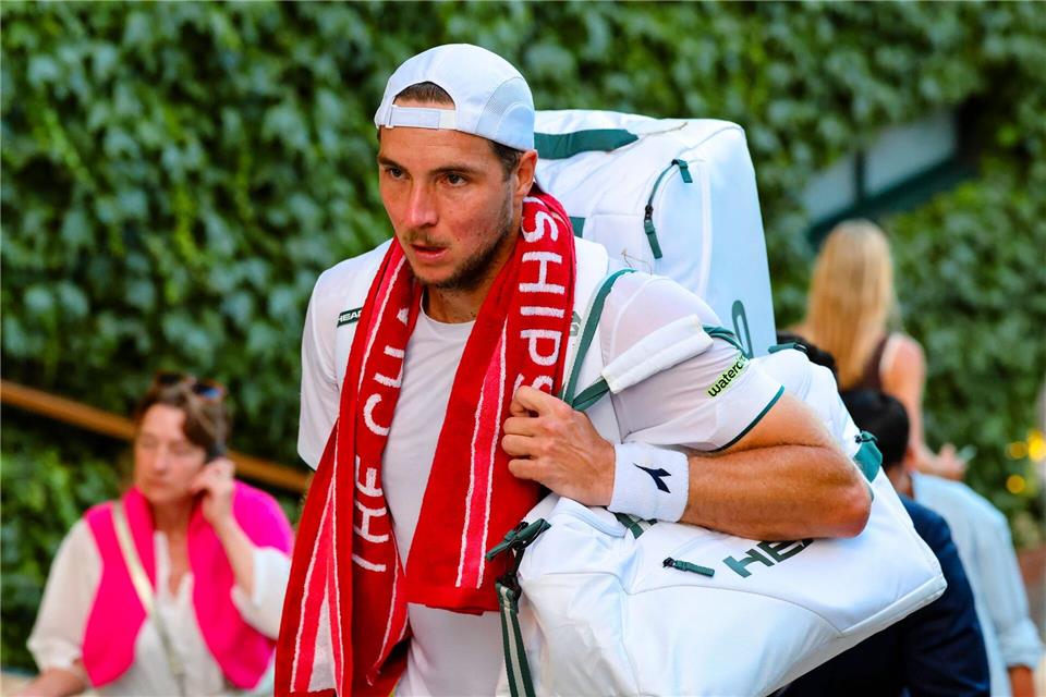 Die Partie von Jan-Lennard Struff wurde am Mittwochabend wegen Dunkelheit abgebrochen.Frank Molter/dpa