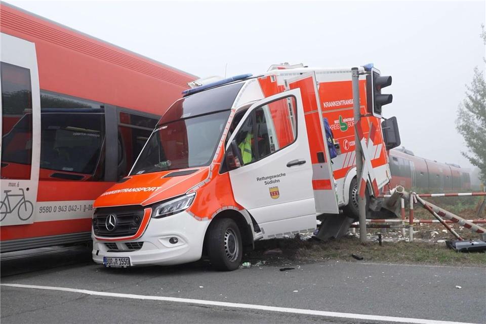 Die Patientin im Rettungswagen starb.TV7News/dpa