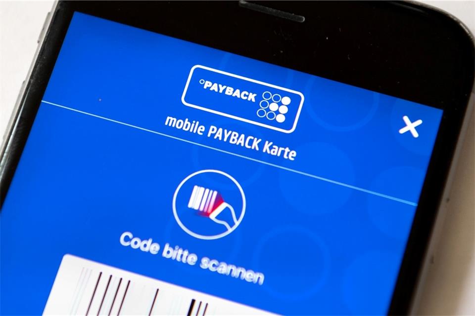 Die Payback-App auf einem Smartphone: Das Unternehmen hat Edeka und die Sparkassen als künftige Partner gewonnen.