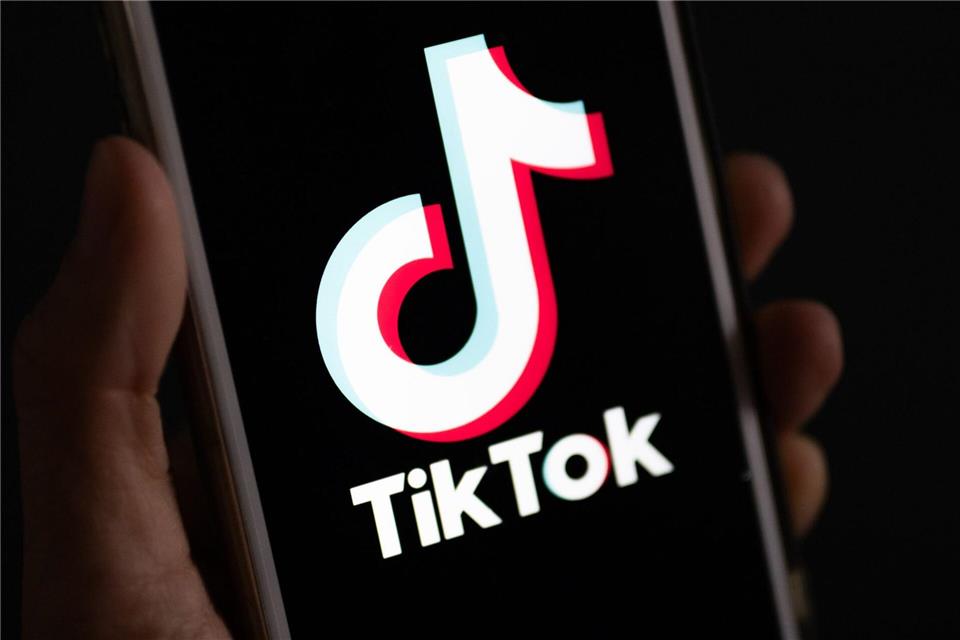 Die Plattform Tiktok hat in Deutschland viele junge Nutzerinnen und Nutzer. (Symbolbild)Monika Skolimowska/dpa