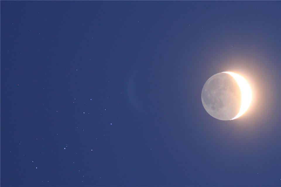 Die Plejaden und der Mond haben für die Menschen der Bronzezeit eine besondere Rolle gespielt.