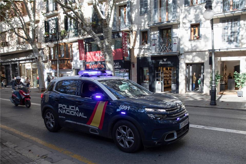 Die Policía Nacional hat die Ermittlungen übernommen. (Archivfoto)Clara Margais/dpa