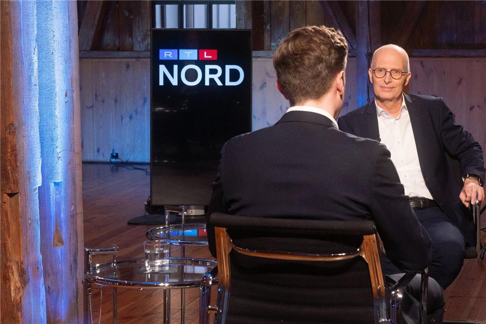 Die Politik müsse zunächst Wege finden, den Klimaentscheid sozialverträglich umzusetzen, sagte der Bürgermeister.Martin Fischer/dpa-Zentralbild/dpa