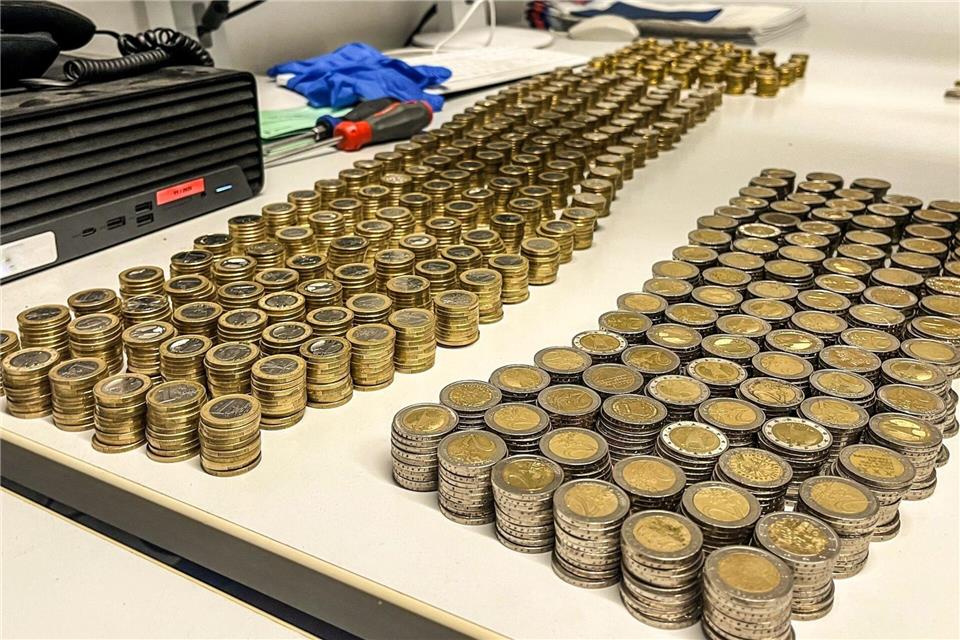 Die Polizei Berlin hatte Hunderte Geldmünzen in einem Kinderwagen gefunden.Polizei Berlin/dpa