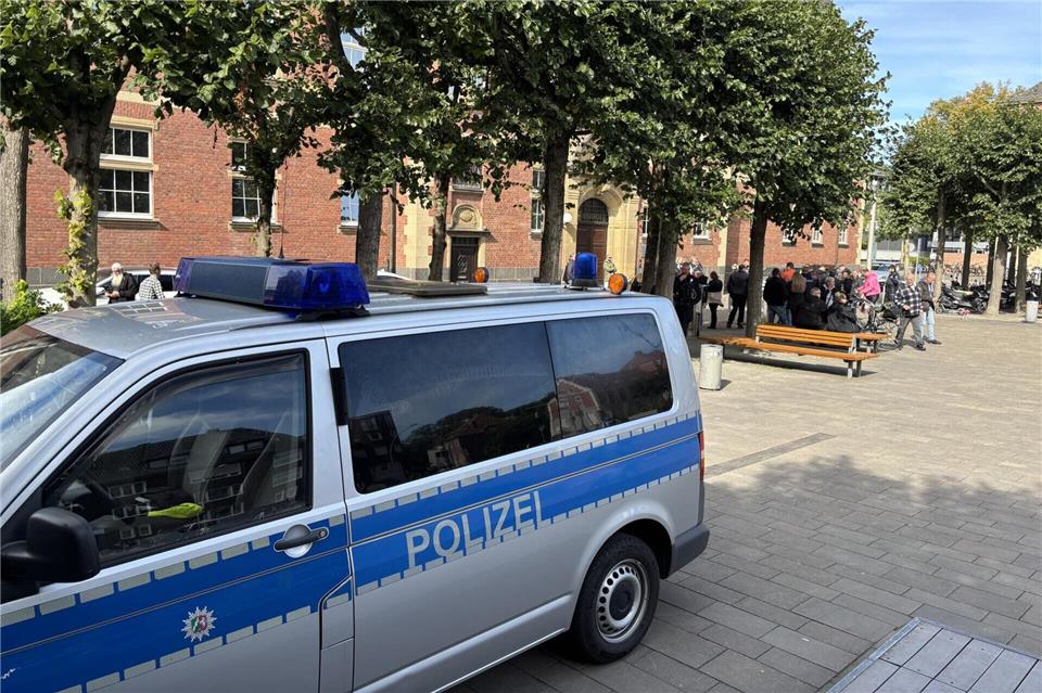 Die Polizei begleitete den Berufungsprozess von Anfang an.