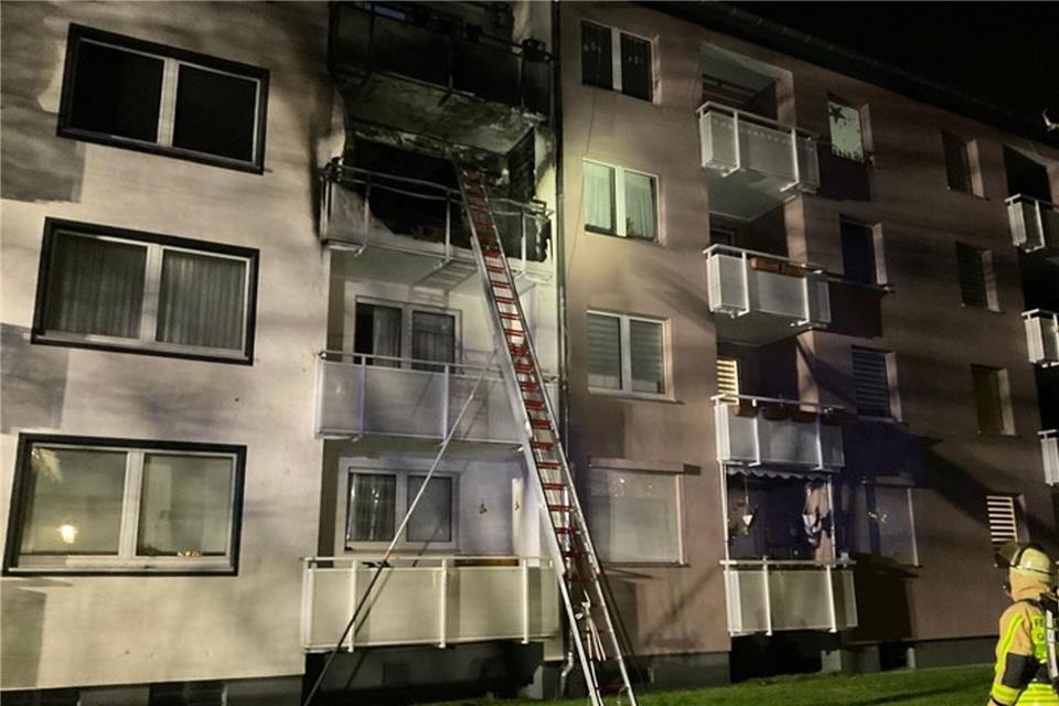 Die Polizei brachte die Bewohner ins Freie. Feuerwehr Gladbeck/dpa