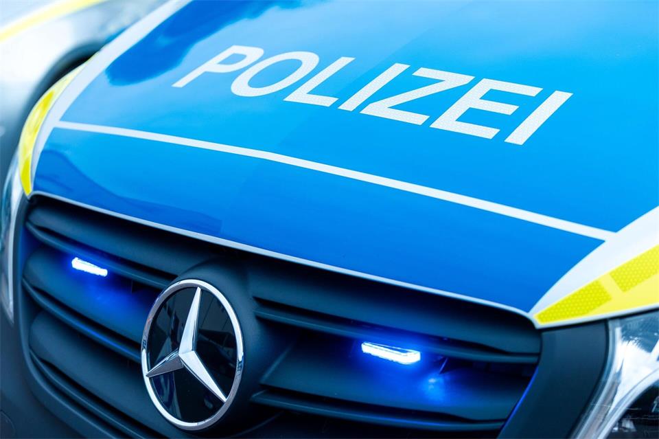 Die Polizei ermittelt. (Symbolbild)Laszlo Pinter/dpa