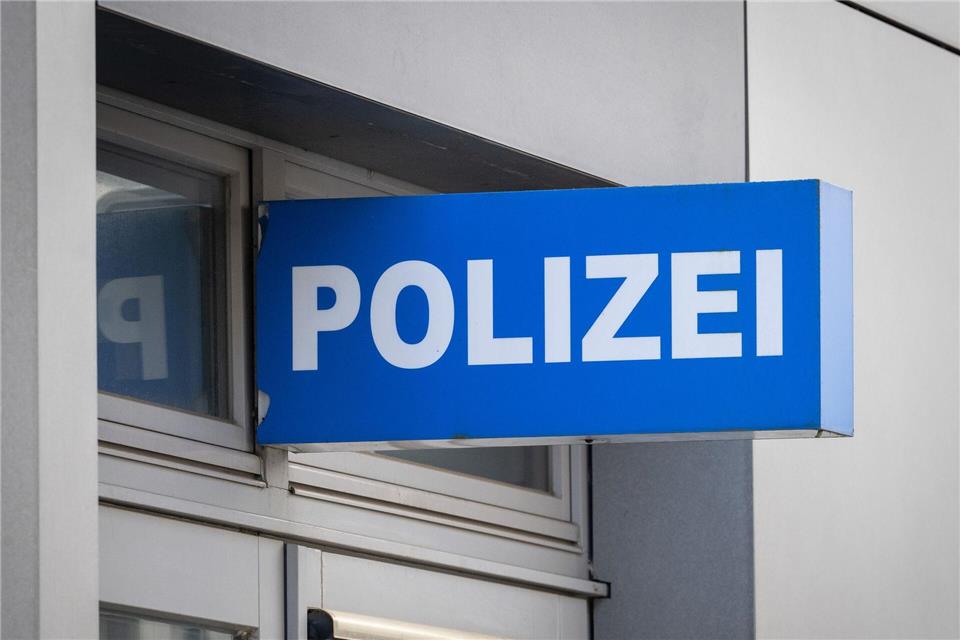 Die Polizei ermittelt. (Symbolbild)Soeren Stache/dpa