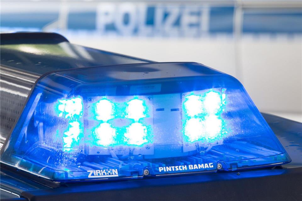 Die Polizei ermittelt die Ursache (Symbolbild)Friso Gentsch/dpa