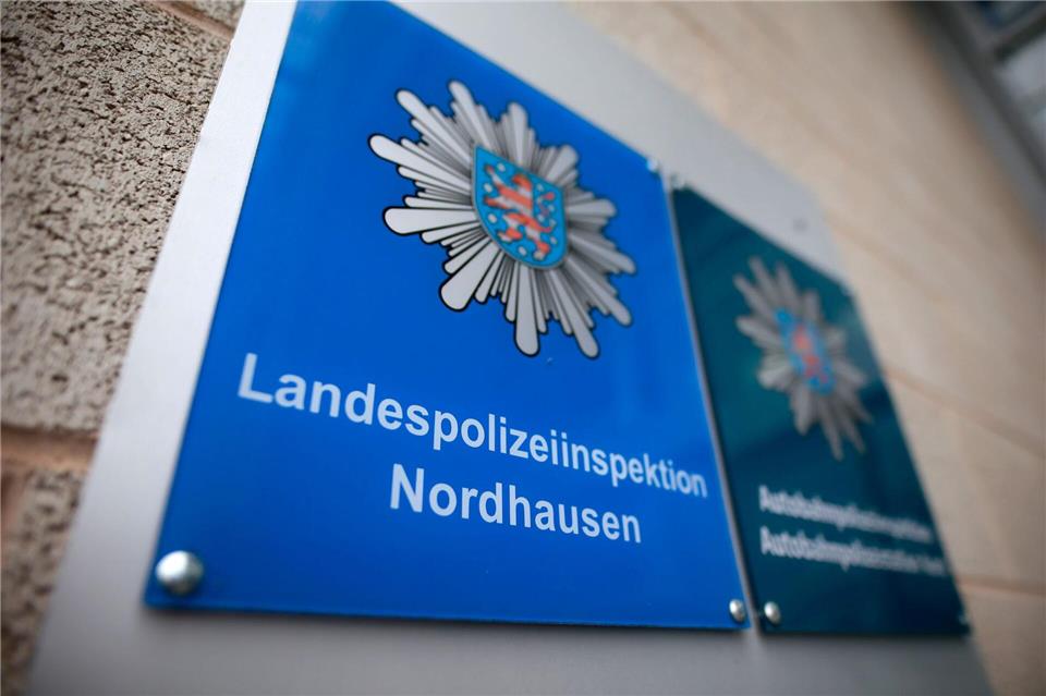 Die Polizei ermittelt wegen Diebstahls. (Symbolbild)Matthias Bein/dpa