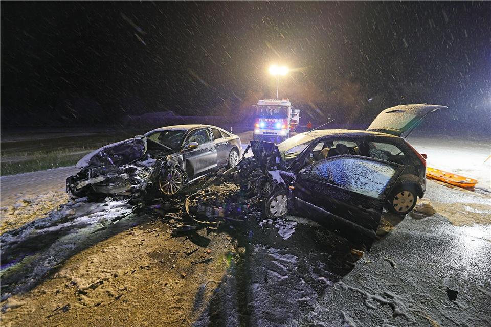 Die Polizei ermittelt zur Unfallursache. Markus Leitner/BRK Kreisverband Berchtesgadener Land/dpa