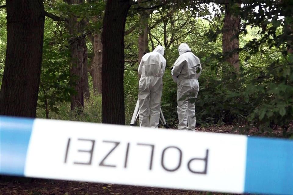 Die Polizei hat neue Erkenntnisse nach dem Fund einer Leiche am Silbersee.---/dpa