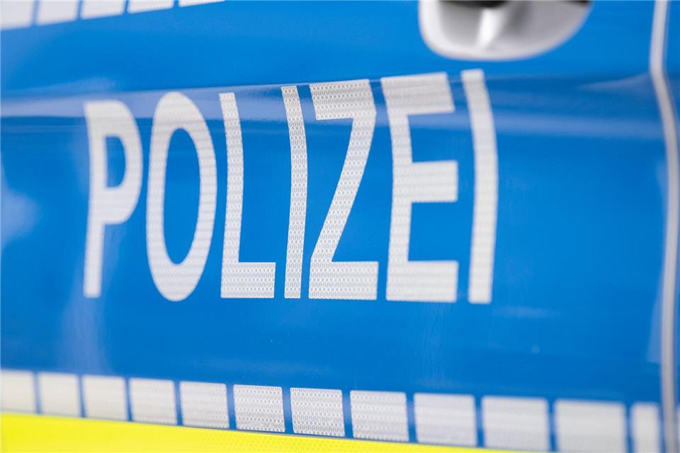 Die Polizei in Magdeburg ermittelt zu einem Unfall mit fünf Verletzten im Stadtteil Reform. (Symbolbild)Boris Roessler/dpa