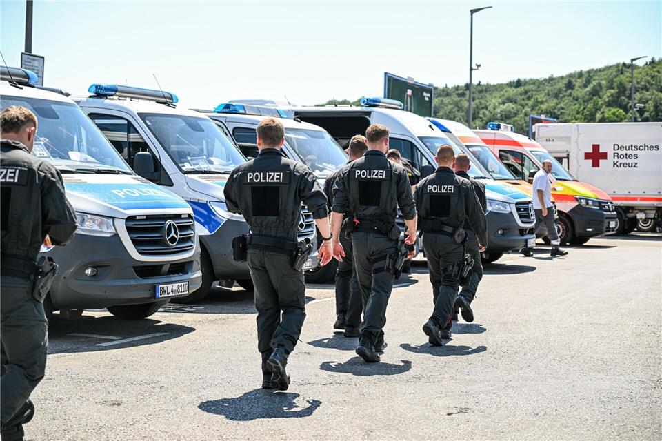 Die Polizei ist im Einsatz.Jason Tschepljakow/dpa
