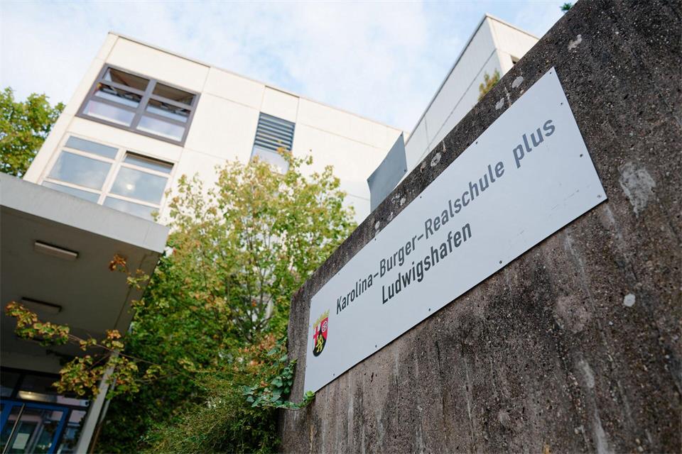 Die Polizei kann ein sogenanntes Klima der Angst in der Schule nicht bestätigen.Uwe Anspach/dpa