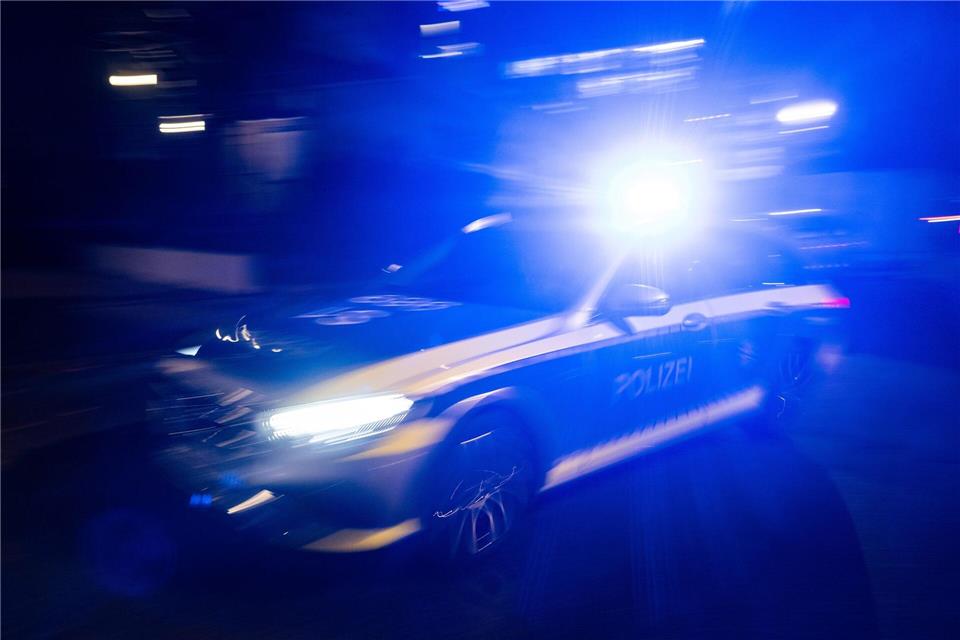 Die Polizei musste auf dem Marktplatz eingreifen. (Symbolbild)Marijan Murat/dpa