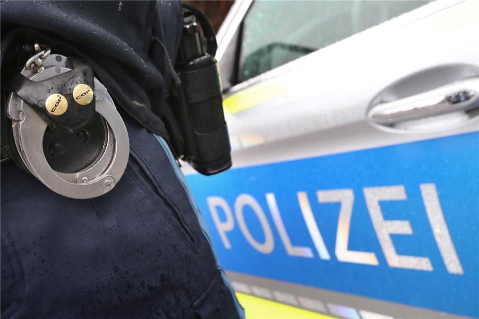 Die Polizei nahm den 14-Jährigen noch am Abend der Tat fest. (Symbolbild)Karl-Josef Hildenbrand/dpa