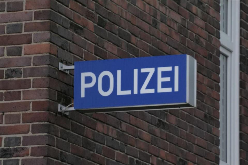 Die Polizei nahm den Tatverdächtigen am Mittwoch fest. (Symbolbild)Markus Gayk/dpa