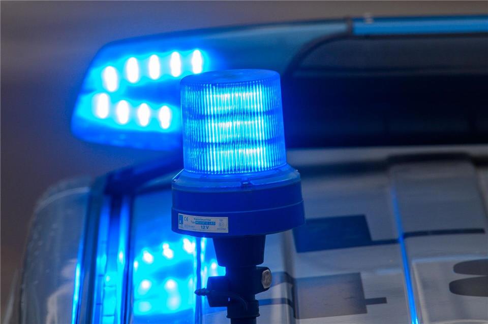 Ermittlungen nach Tod von 45-Jährigem in Burg laufen weiter Die Polizei nahm die Ermittlungen zu den Hintergründen der Tat auf. (Symbolbild)Klaus-Dietmar Gabbert/dpa