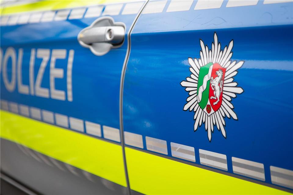 Die Polizei sucht Zeugen, die verdächtige Beobachtungen gemacht haben, oder Hinweise auf mögliche Täter geben können. (Symbolbild)Friso Gentsch/dpa