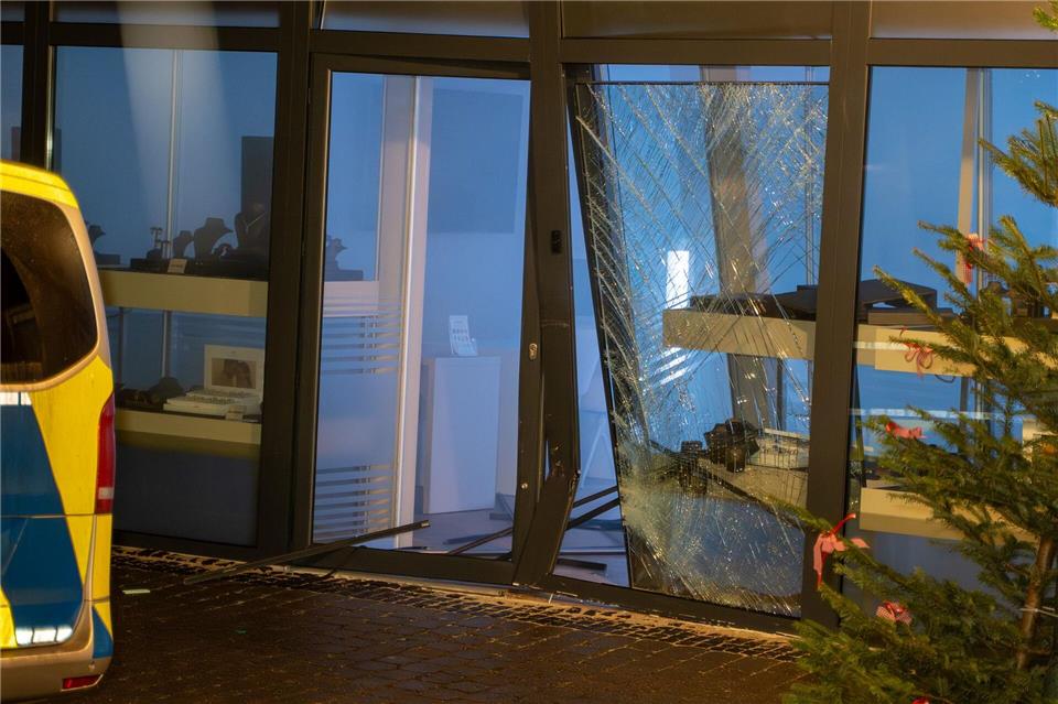 Die Polizei sucht nach den Tätern.Max Lametz/dpa