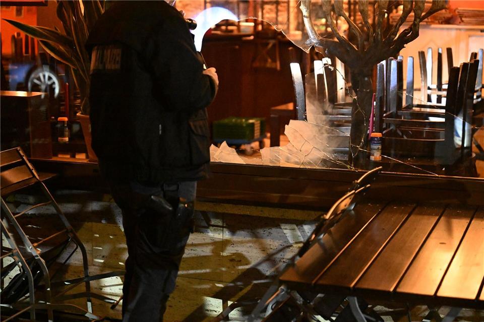 Die Polizei vermutet Antisemitismus hinter dem Angriff. Felix Hörhager/dpa