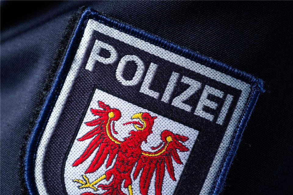 Die Polizei veröffentlichte ein Phantombild, das den Mann zeigen soll. (Symbolbild)Soeren Stache/dpa