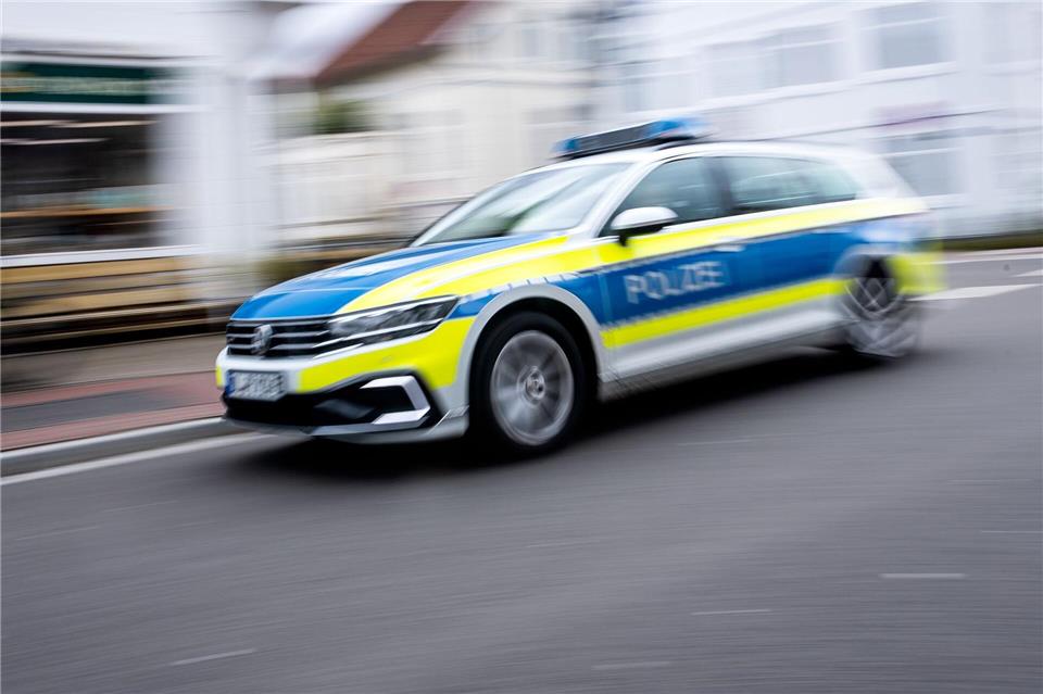 Die Polizei war selbst auch von der Störung betroffen. (Symbolbild)Sina Schuldt/dpa