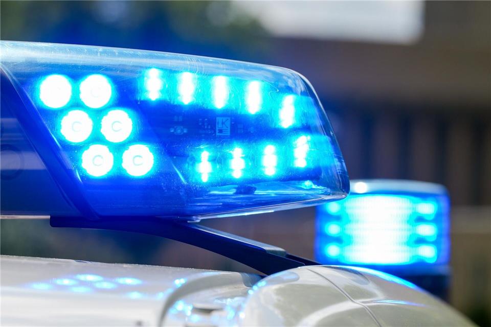 Die Polizeiinspektion Sonthofen ermittelt wegen eines Angriffs auf Kinder in einer Kirche. (Symbolbild)Soeren Stache/dpa