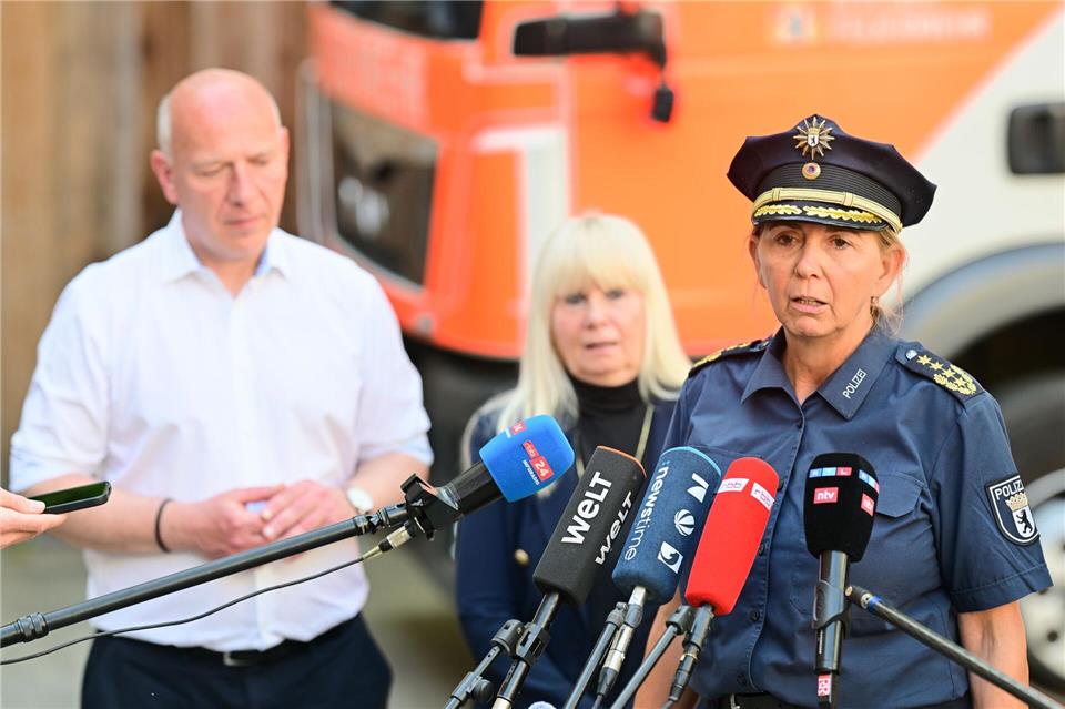 Die Polizeipräsidentin ist bestürzt über Gewalt gegen Polizisten. (Archivbild)Sebastian Christoph Gollnow/dpa