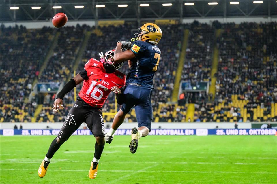 Die Potsdam Royals setzten sich erneut im Finale gegen die Dresden Monarchs durch.Robert Michael/dpa