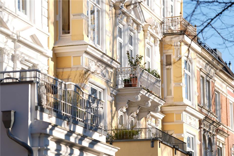 Neue Wohnungen in und um Hamburg teurer - Hauspreise sinken Die Preise für Immobilien im Großraum Hamburg haben sich unterschiedlich entwickelt.Marcus Brandt/dpa