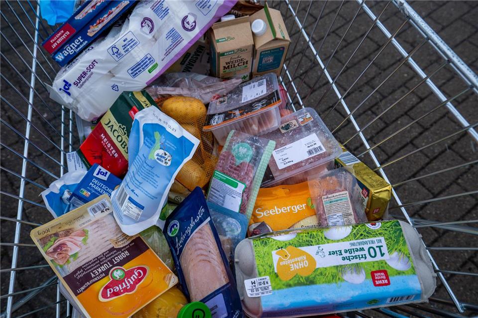 Die Preise für Lebensmittel und Dienstleistungen sind in Brandenburg in den vergangenen Jahren stärker gestiegen als in den meisten anderen Bundesländern. (Symbolbild)Jens Büttner/dpa