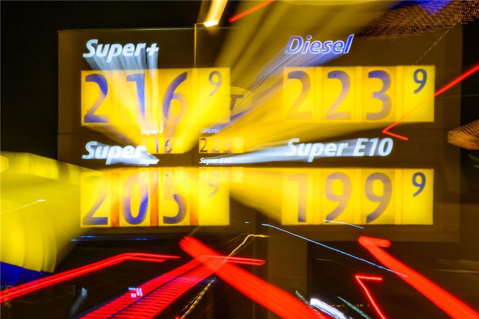 Die Preise für Sprit sind deutlich gestiegen. Hendrik Schmidt/dpa